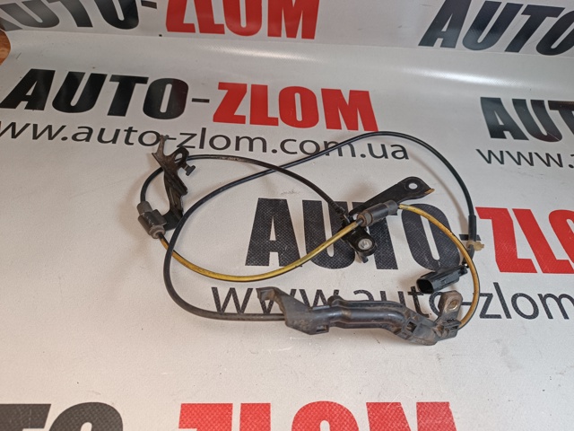 Датчик АБС (ABC) передній, правий 8954276010 TOYOTA