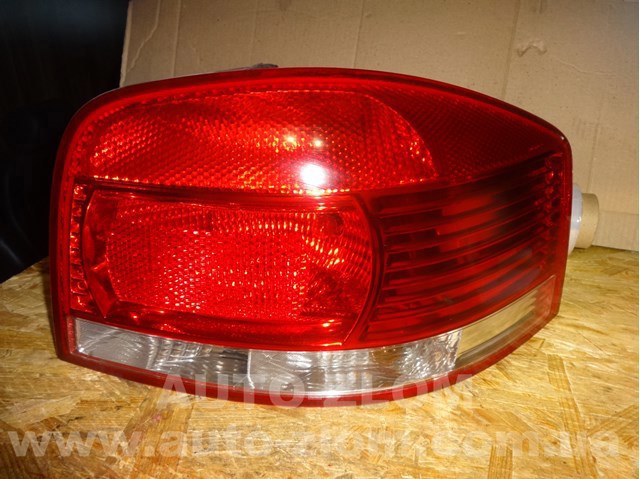 Стоп задній 8P0945096 VAG