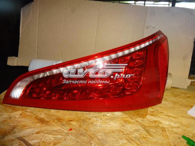Задній правий стоп 8R0945094A VAG