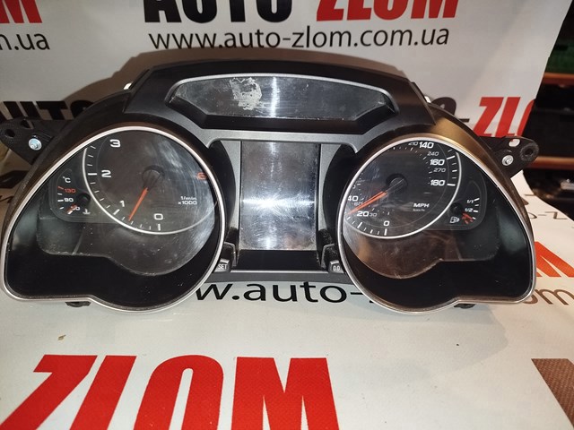 Щиток приладів 8T0920981B VAG