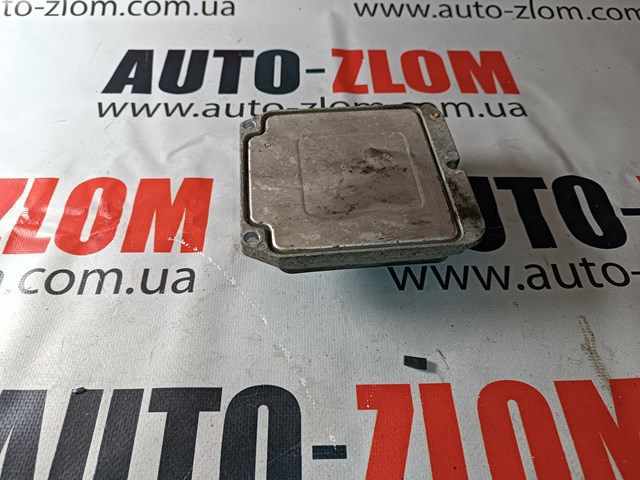 Блок електронного управління 90582539 OPEL