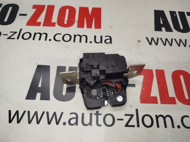 Замок кришки багажника/задньої  3/5-ї двері, задній A1697400400 MERCEDES