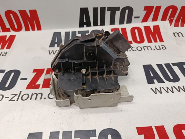 Замок задніх лівих распашних дверей BK21V43288CK FORD