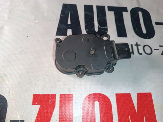 Привід (моторчик) жалюзі радіатора BM518476AC FORD