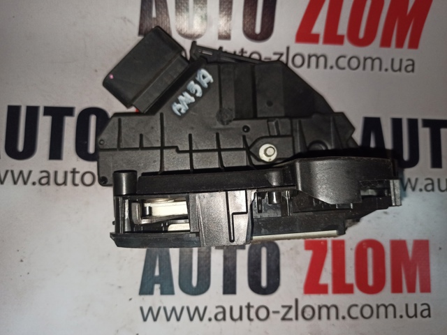 Замок дверей водія Форд Фокус 3