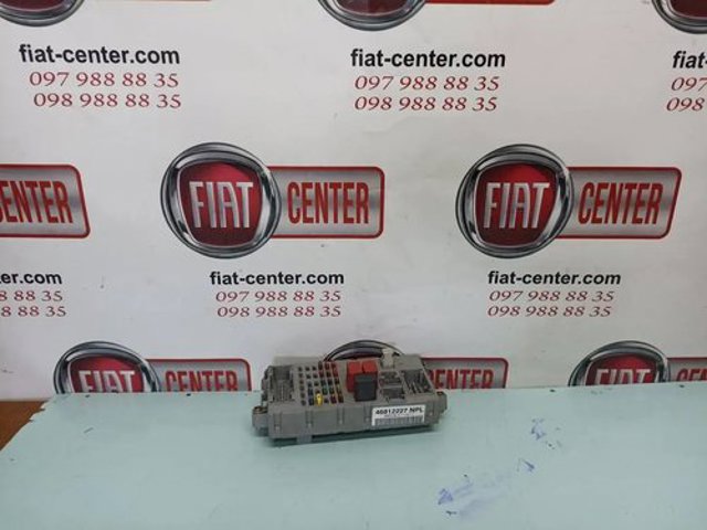 Блок запобіжників задній, салонний 46535725 FIAT