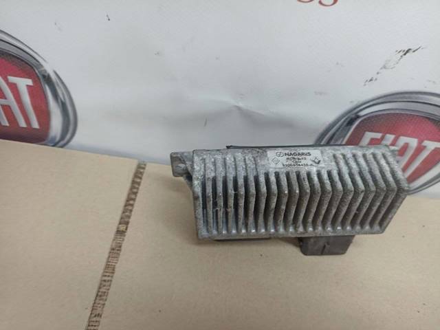 Реле передпускового підігрівача 8200558438 NISSAN