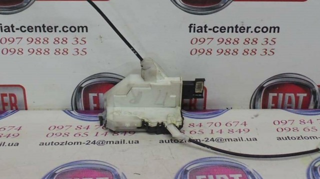 Замок передніх пасажирських дверей 9136GC PEUGEOT