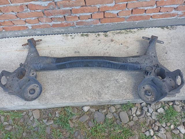 Балка задньої підвіски, підрамник 9833974980 PEUGEOT