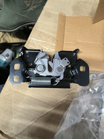 Запор капота (замок і привід замка капота) 68237159AB CHRYSLER