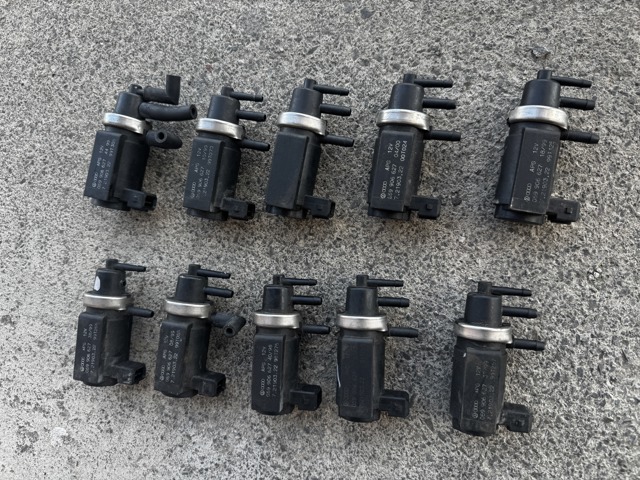Перетворювач тиску (соленоїд) наддуву / EGR 059906627 VAG