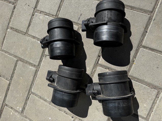 Повітромір 074906461B BOSCH
