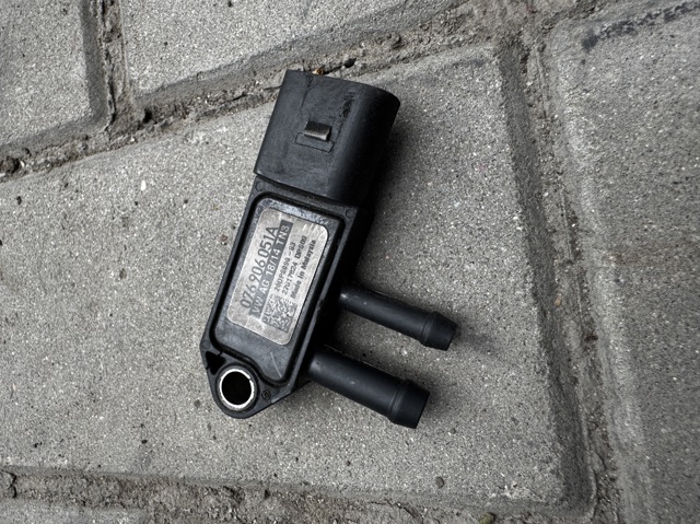 Датчик тиску вихлопних газів 076906051A VAG