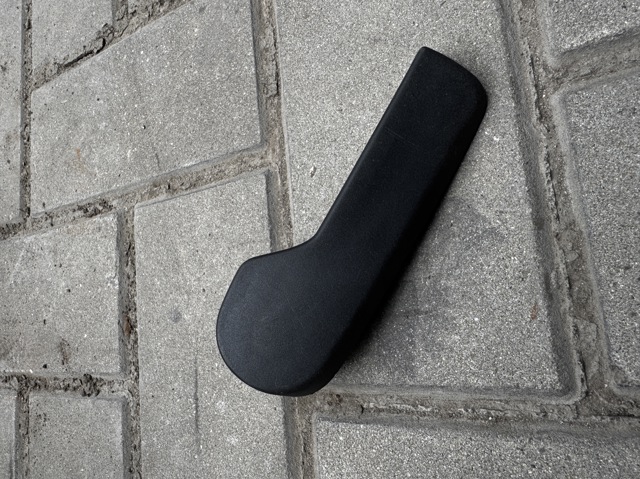 Ручка відкривання капота 1J1823533C VAG