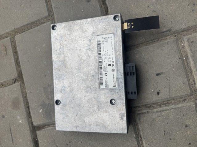 Блок керування Bluetooth 4E0862335 VAG