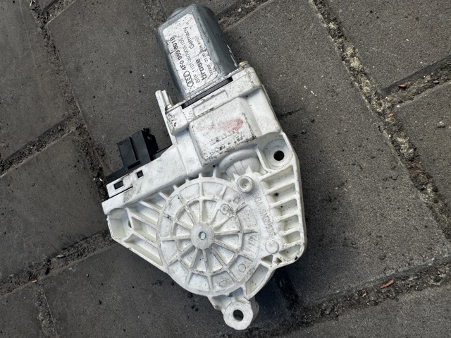 Привід ліфта передній 4F0959801B VAG