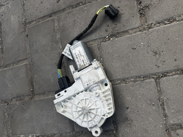 Привід ліфта передній 4F0959801D VAG