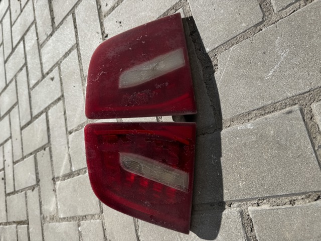 Задня ліва внутрішня фара 4F5945093E VAG