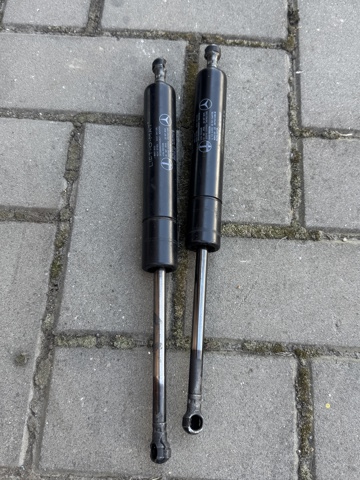 Амортизатор кришки багажника / двері 3/5-ї задньої A0019808064 MERCEDES