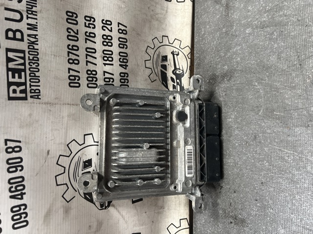 Блок двигуна A6519000700 MERCEDES