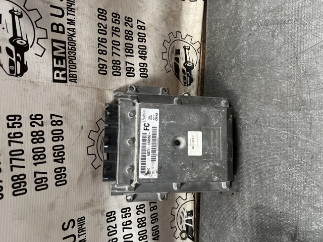 Блок двигуна AU7112A650FC FORD