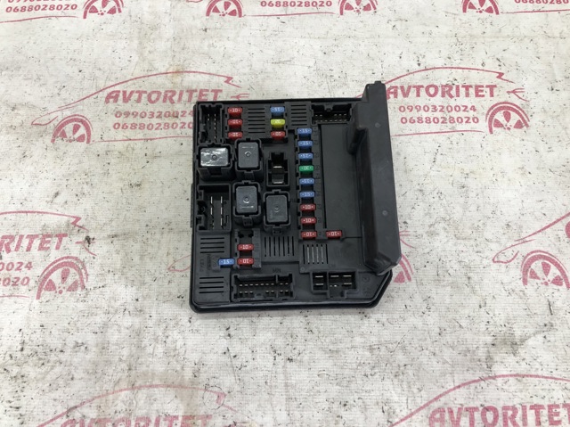 Корпус запобіжників 284B7BB01B NISSAN
