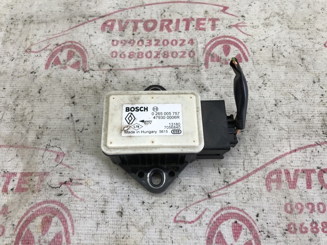 Датчик поперечного прискорення (ESP) 479300006R NISSAN