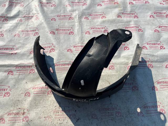 Підкрилок переднього крила, лівий задній 8200156691 RENAULT