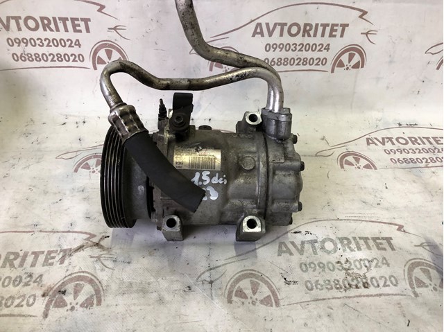 Насос кондиціонера 8200802608 RENAULT