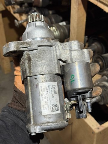 Стартер автомобільний 02M911022F VAG