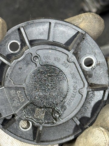 Клапан електромагнітний положення (фаз) розподільного валу 06L109259 VAG