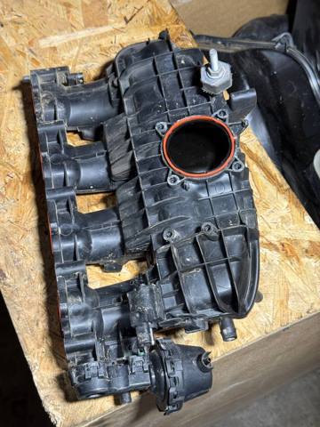 Колектор впускний 06L133201EH VAG