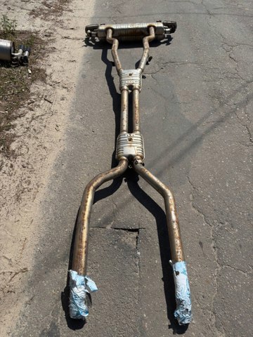 Глушник передній 18308635592 BMW