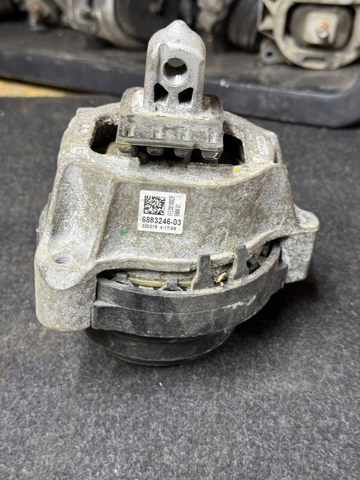 Права подушка двигуна 22116883246 BMW