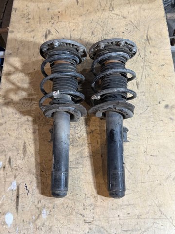 Ліва передня стійка 31316791553 BMW