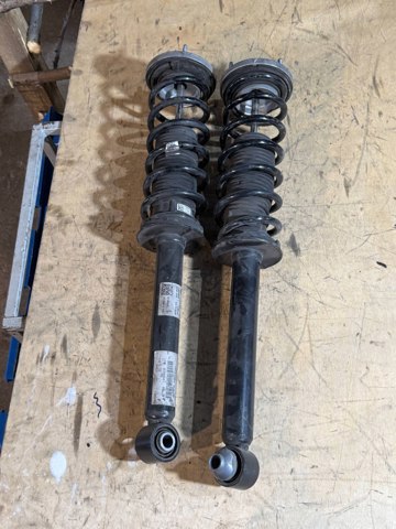 Стійка амортизатора задня 33526866620 BMW