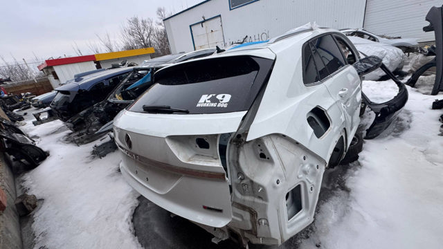 Задня панель багажника 3CM813301 VAG