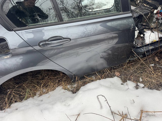 Двері задні в зборі 41007298514 BMW