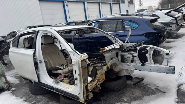 Отвір передніх лівих дверей 41007413247 BMW