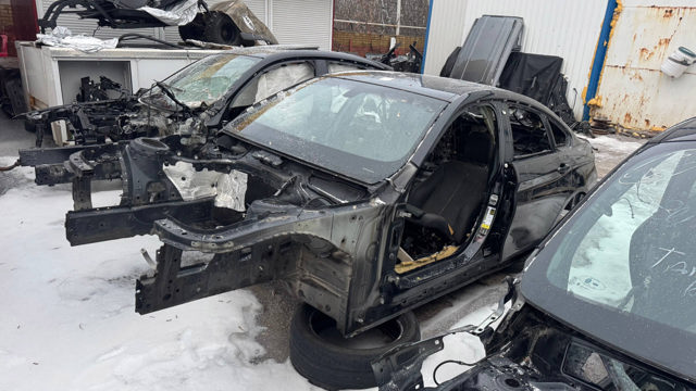 Чверть передня ліва 41007416343 BMW