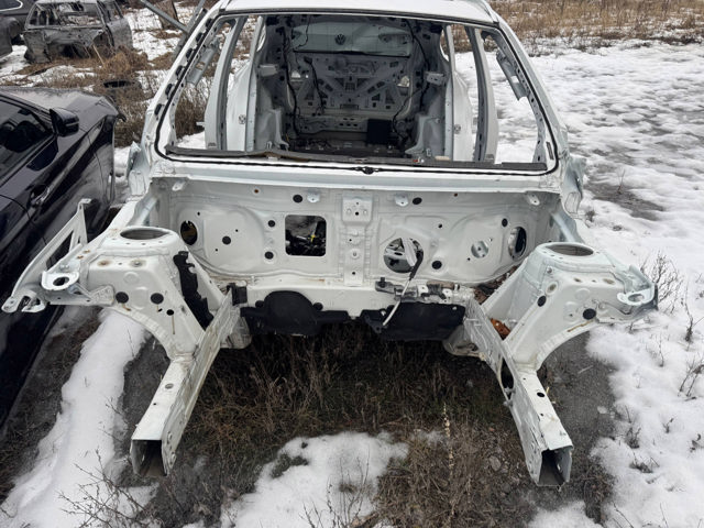 Лонжерон рами передній правий 41007427782 BMW