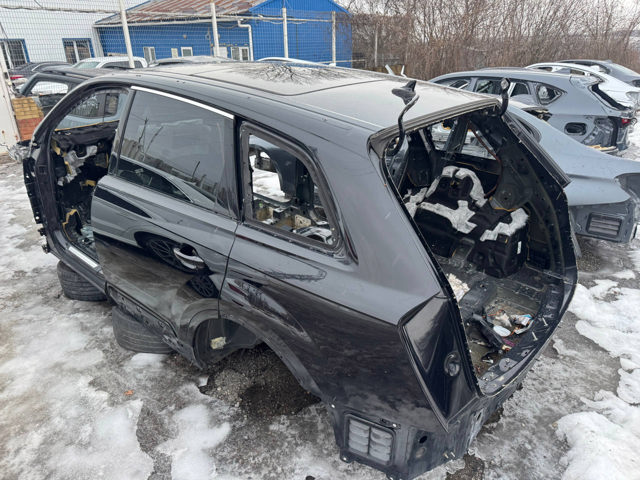 Бічна частина задня ліва 4M0809837 VAG