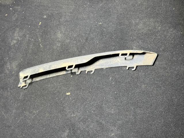 Молдинг решітки переднього бампера, лівий 51117397615 BMW