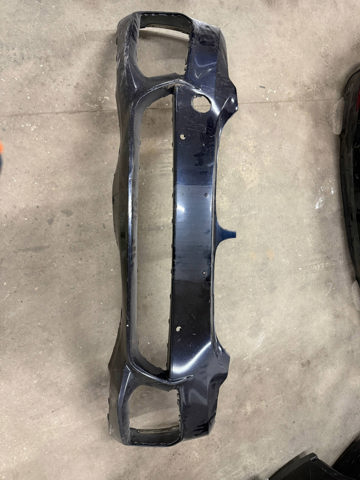 Бампер на авто 51118069076 BMW