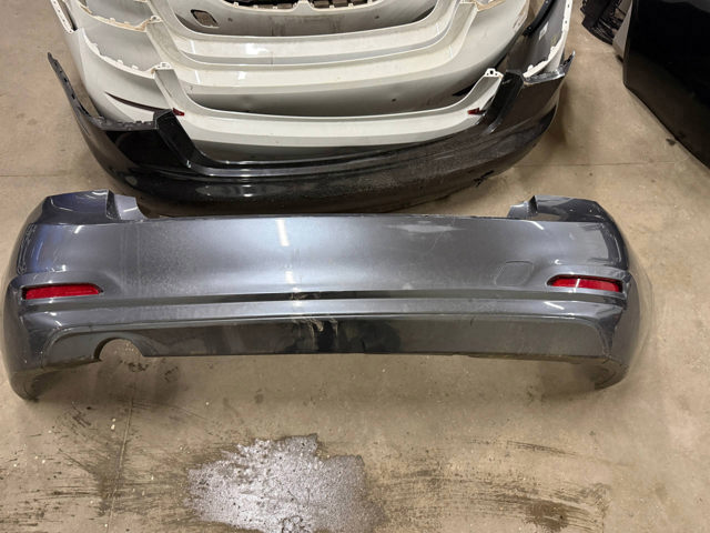 Кожух бампера заднього 51127256930 BMW