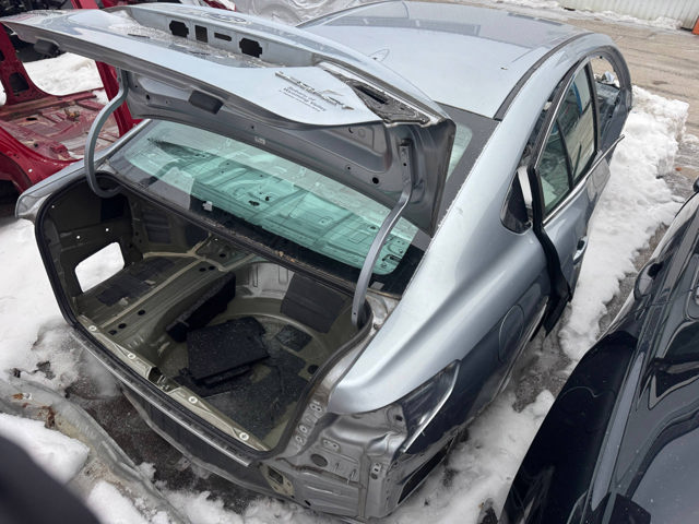 Днище багажника / ніша запасного колеса 52119AN00A9P SUBARU