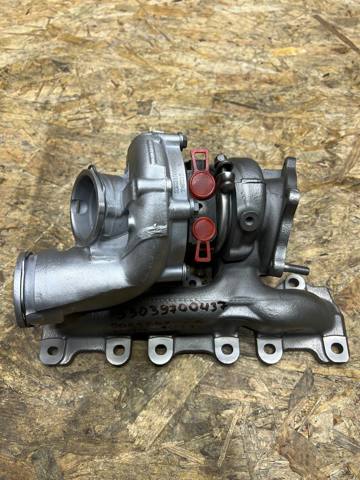 Турбонаддув 53039980437 BORG-WARNER