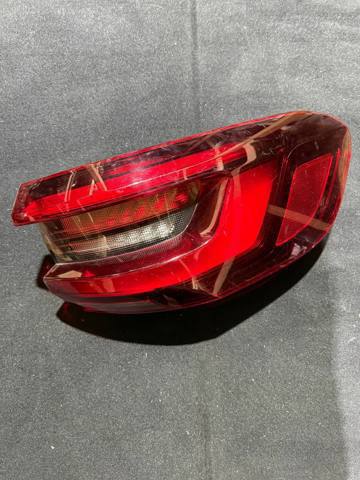 Задній правий зовнішній ліхтар 63215A164B4 BMW