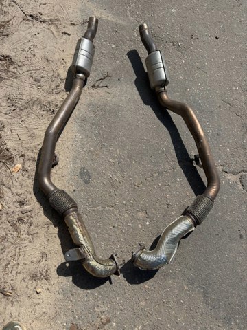 Труба приймальна (штани) глушника, передня, ліва 8W0253300S VAG
