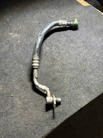 Трубка масляного радіатора АКПП, нижня 8W0317818A VAG